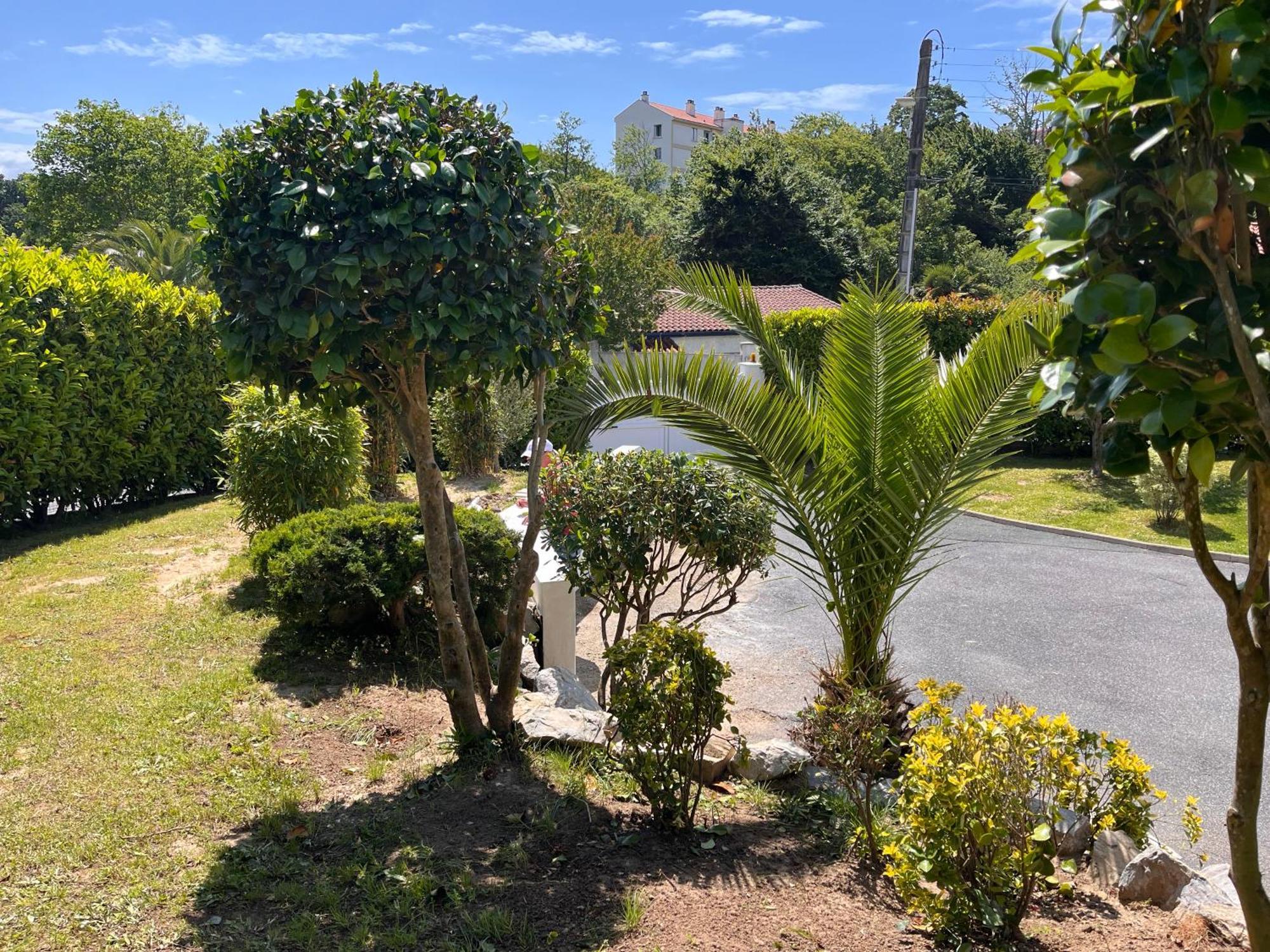 Charmant Petit Appartement Avec Sa Terrasse Privee Μπαγιόν Εξωτερικό φωτογραφία